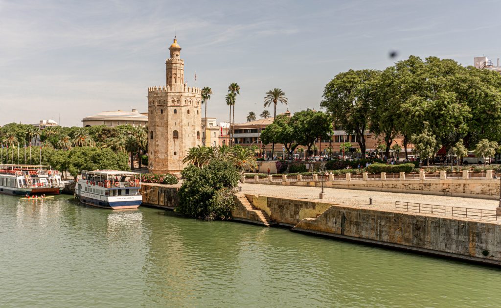 torre del oro sevilla spain