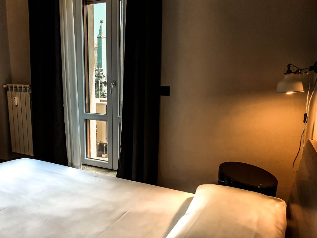 meneghino aparthotel milan italy